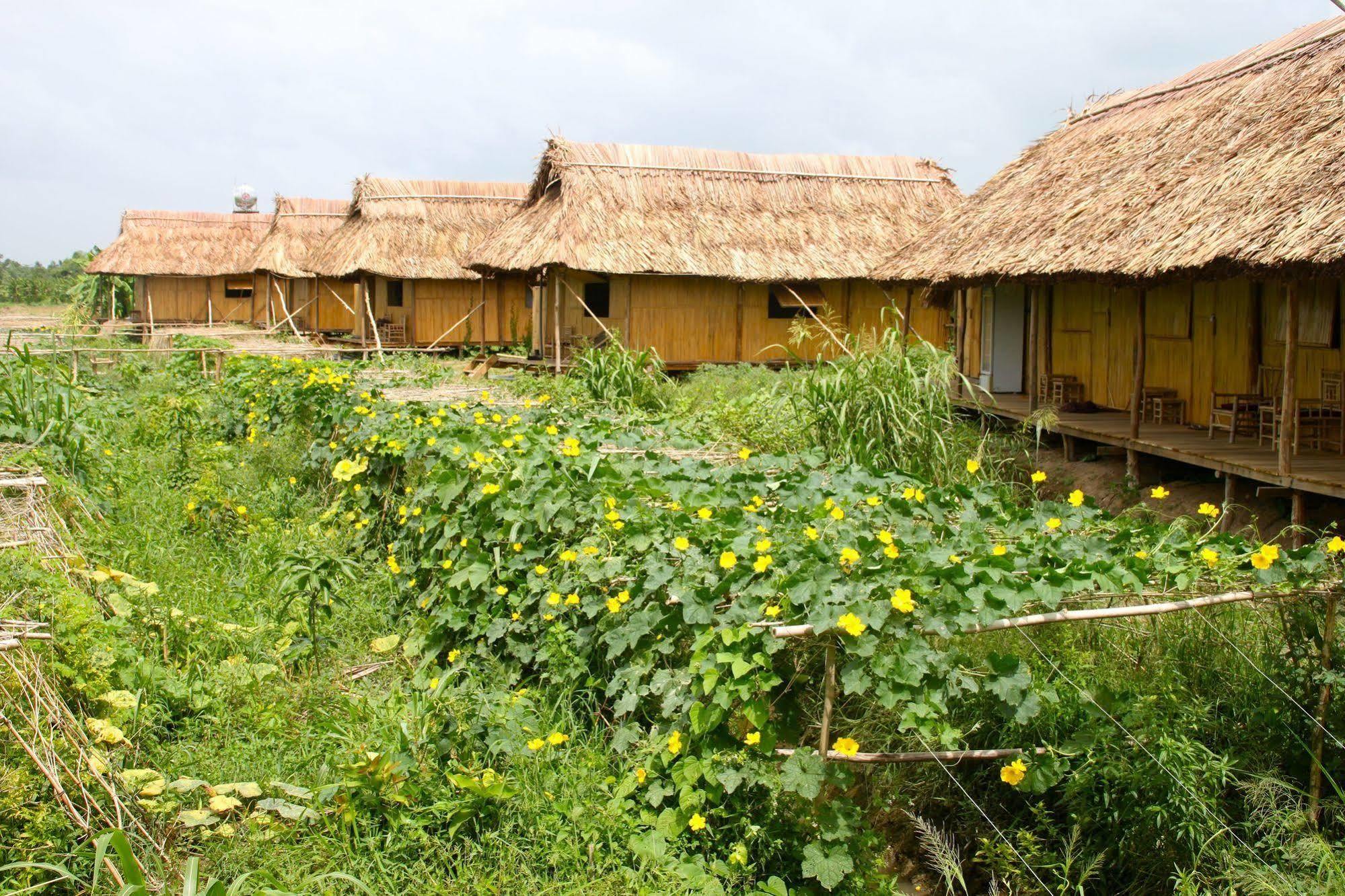 Nguyen Shack - Mekong Can Tho Villa Exterior photo