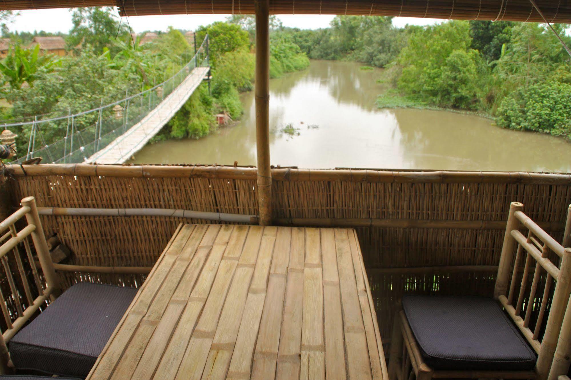 Nguyen Shack - Mekong Can Tho Villa Exterior photo